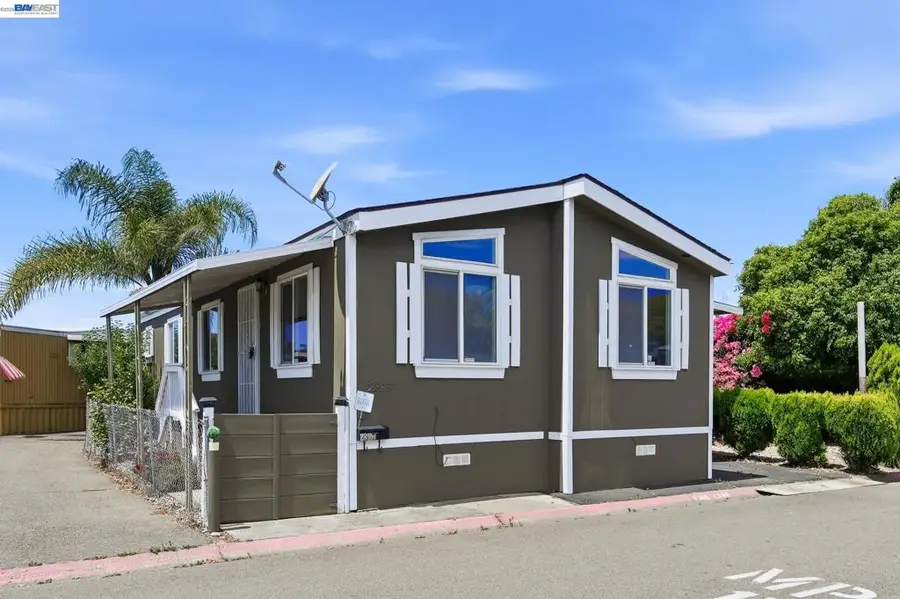 28957 Venus St, Hayward, CA 94544 - #3