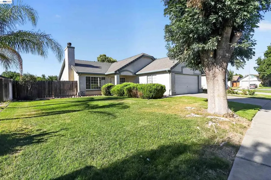 412 Grousehedge Way, Newman, CA 95360 - #2