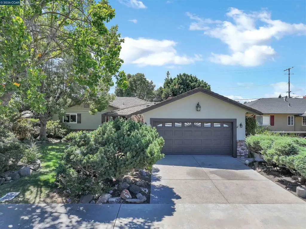 513 Gerard Dr, Lodi, CA 95242 - #1