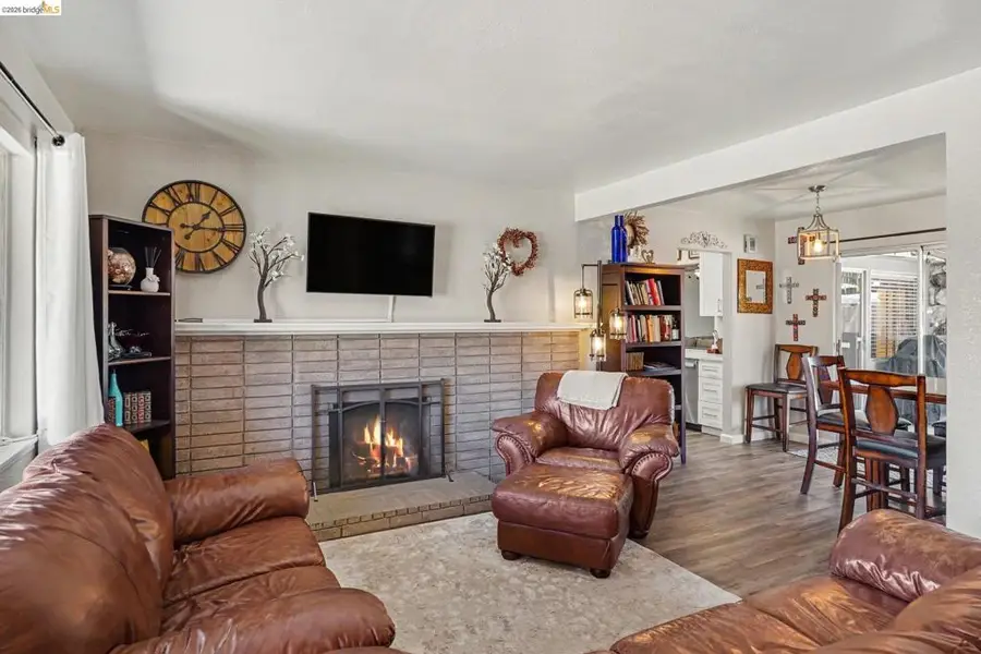 2108 Dennis Dr, Antioch, CA 94509 - #2