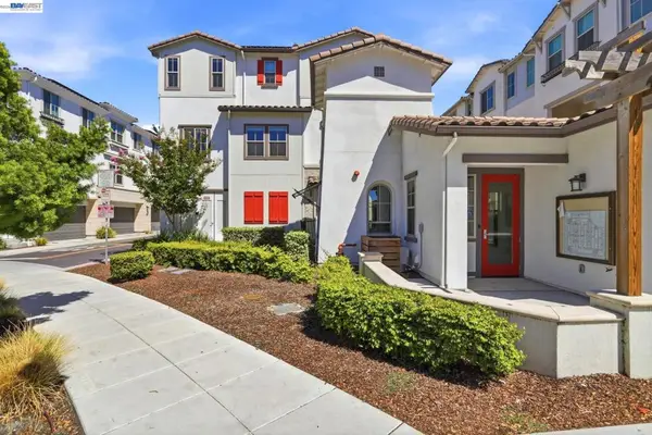 332 Harcot Ter, Sunnyvale, CA 94085