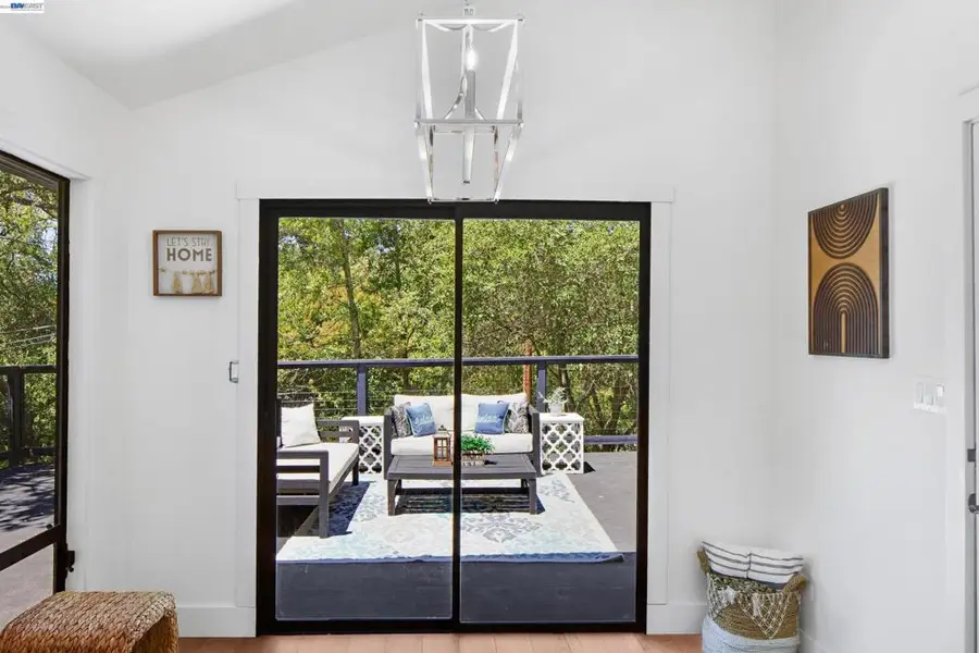 19 Via Floreado, Orinda, CA 94563 - #3