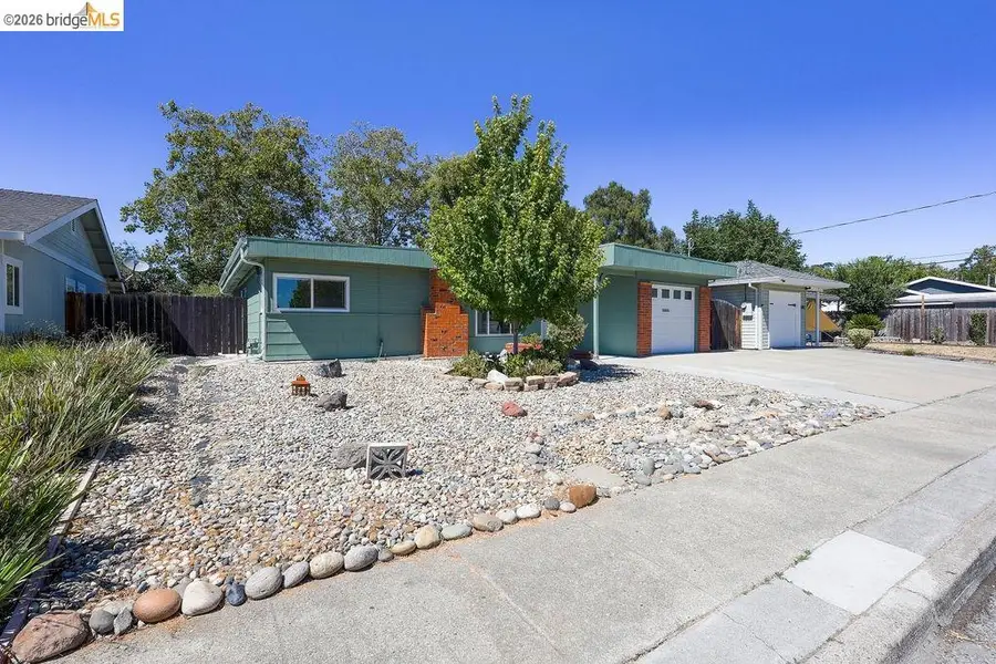 2081 Brook St, Concord, CA 94520 - #2
