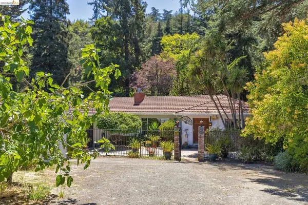 8975 Golf Links Rd, Oakland, CA 94605