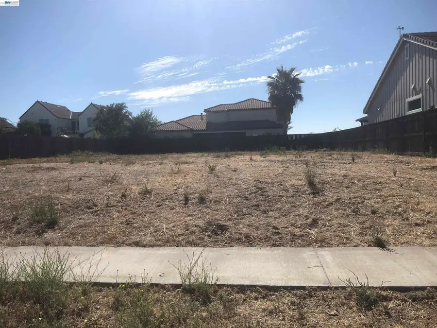 2252 Somerset Cir, Woodland, CA 95776 - #2