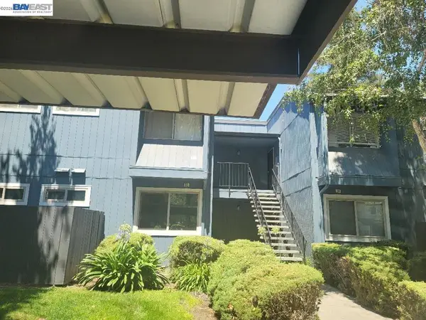 3591 Quail Lakes Dr #33, Stockton, CA 95207