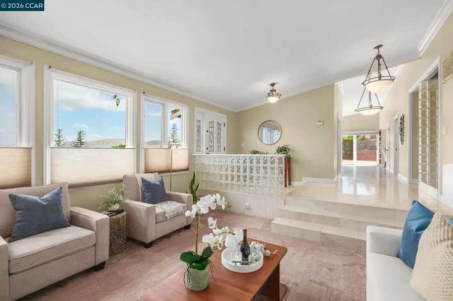 5530 Merritt Dr, Concord, CA 94521 - #2