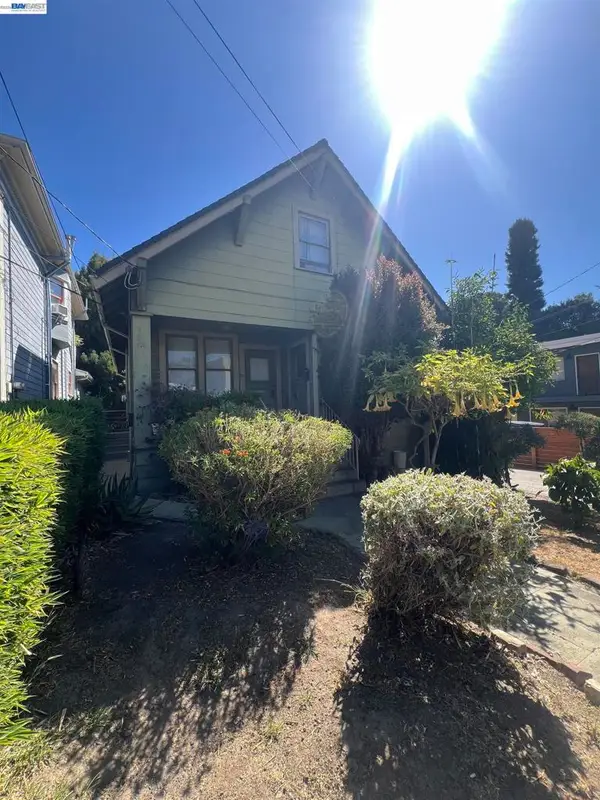 28 30 Yosemite Ave, Oakland, CA 94611