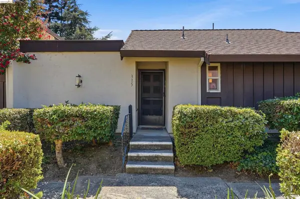 315 Creekview Ct, Vacaville, CA 95688