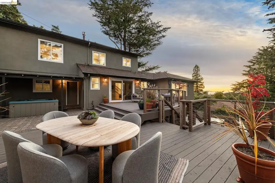 5649 Castle Dr., Oakland, CA 94611 - #2