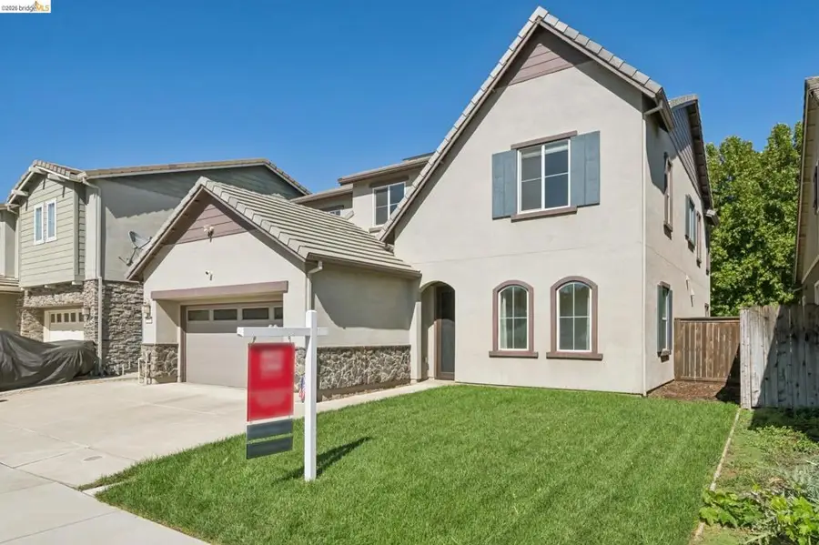 320 Heritage Ln, Dixon, CA 95620 - #3