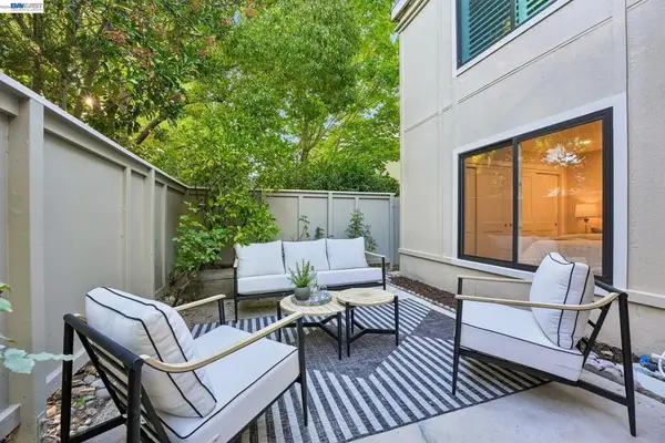 2749 Pine Knoll Drive #2, Walnut Creek, CA 94595