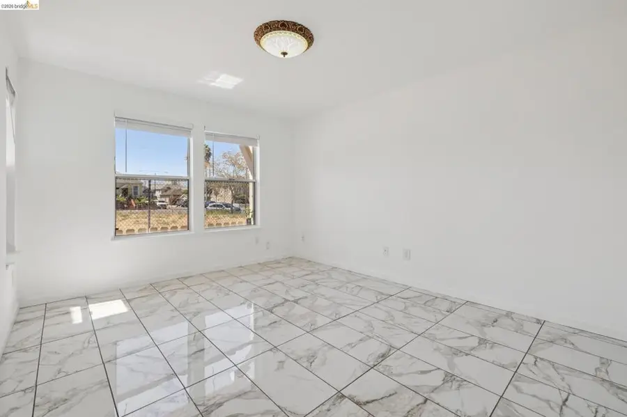 1021 Santa Ines Ct, Oakland, CA 94601 - #2