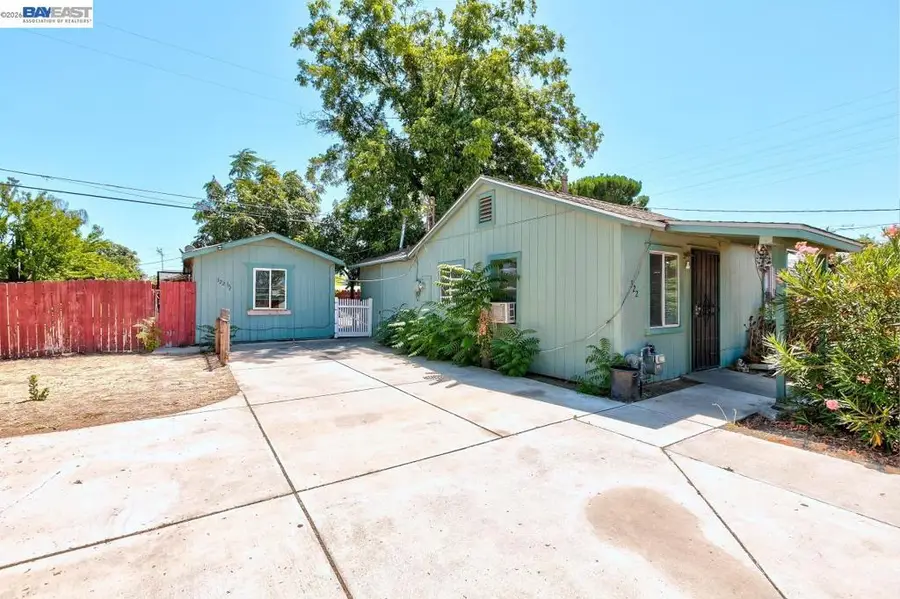 322 Poplar Ave, Manteca, CA 95336 - #2