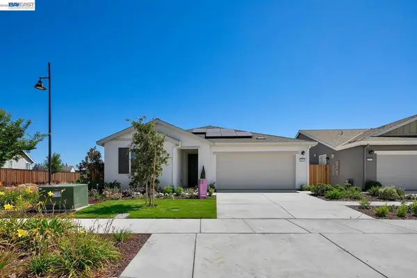 1021 Kestrel Street, Manteca, CA 95336