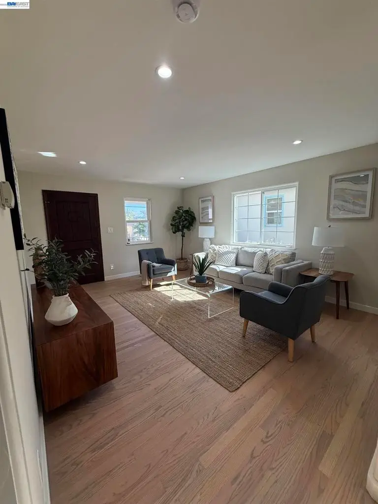 3933 Midvale Ave, Oakland, CA 94602 - #3