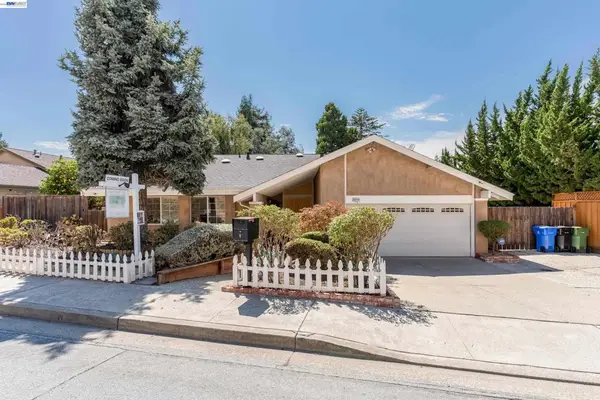 38749 Canyon Heights Dr, Fremont, CA 94536
