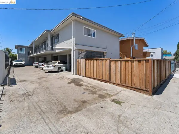 9833 Walnut St, Oakland, CA 94603