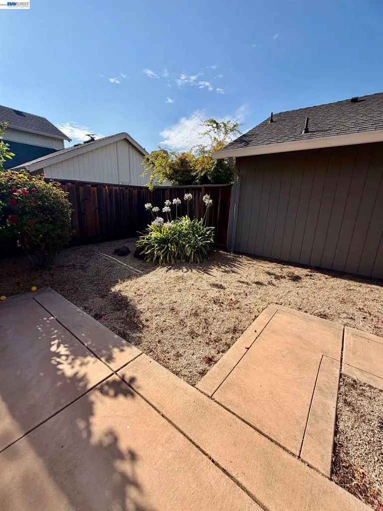 2061 Eilene Dr, Pleasanton, CA 94588 - #3