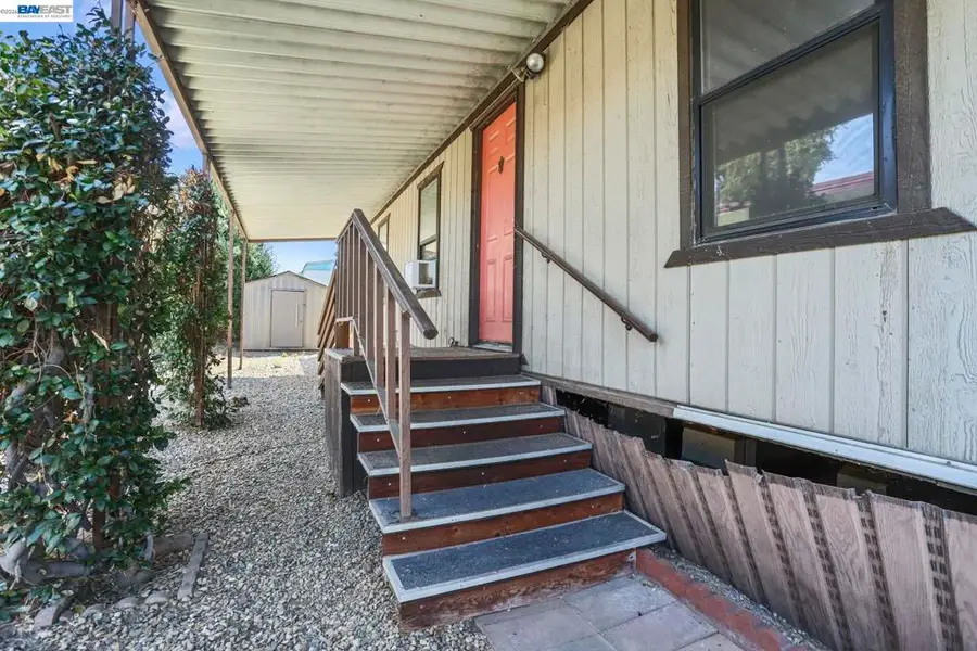 5040 Jackson St, North Highlands, CA 95660 - #3