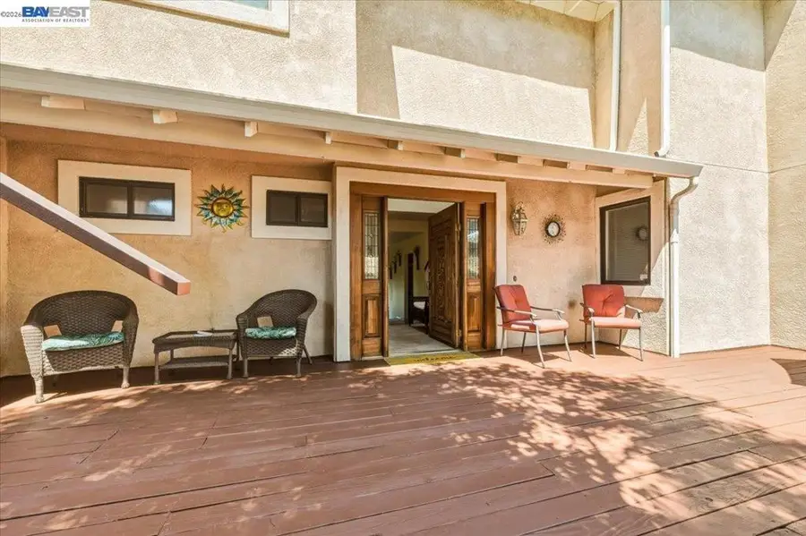 27468 Hayward Blvd, Hayward, CA 94542 - #3