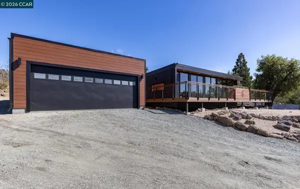 139 Oak St, St Helena, CA 94574