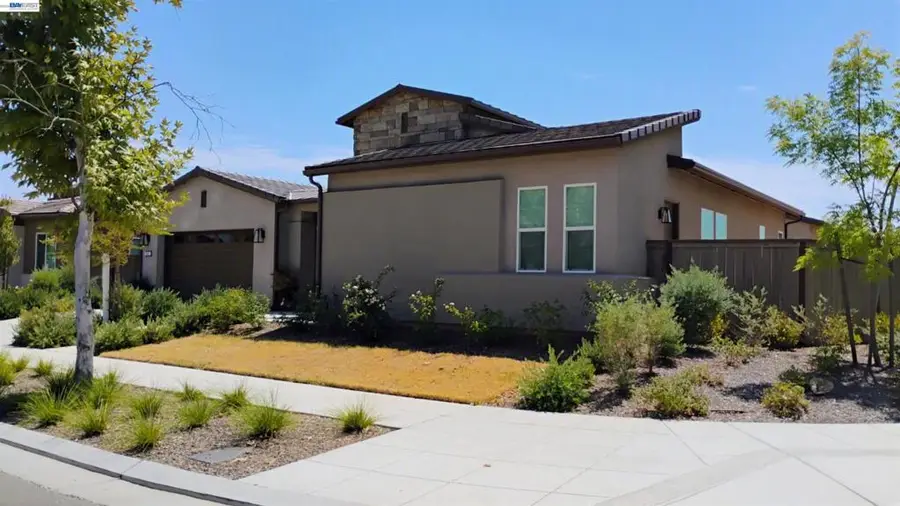965 Beaver Pond Loop, Madera, CA 93636 - #2