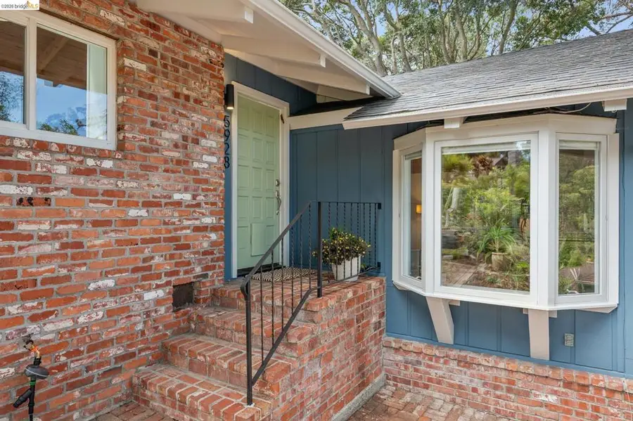 5928 Mcbryde Ave, Richmond, CA 94805 - #2