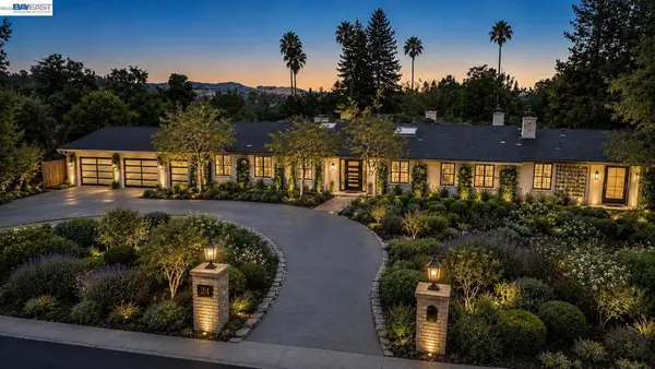16 Crest Estate Dr, Alamo, CA 94507