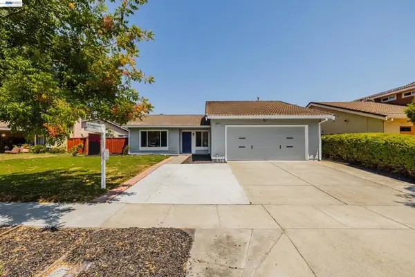 33457 Caliban Dr, Fremont, CA 94555