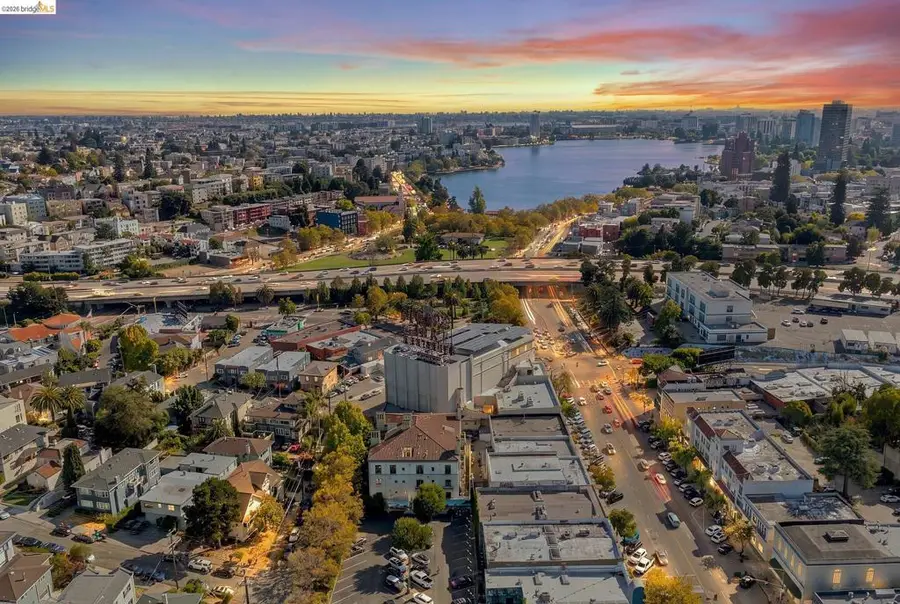 711 Walker Ave #202, Oakland, CA 94610 - #3