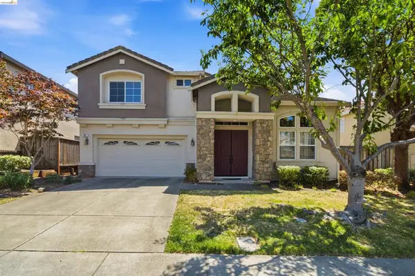 327 Hawk Ridge Dr, Richmond, CA 94806