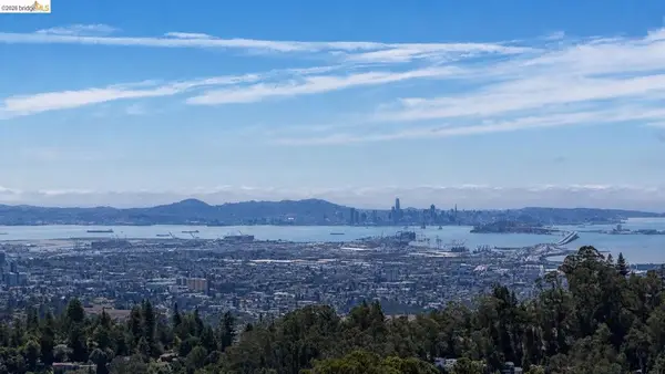 6669 Skyline Blvd, Oakland, CA 94603