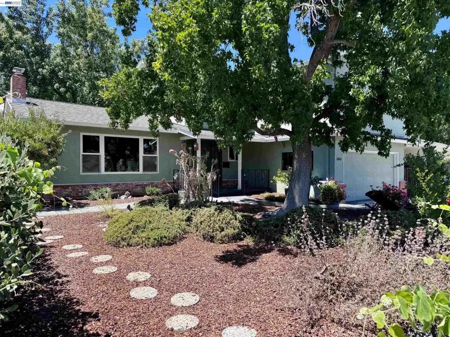 1061 Lucille St, Livermore, CA 94550 - #2
