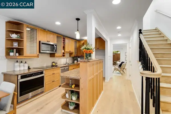 1470 Creekside Dr #18, Walnut Creek, CA 94596