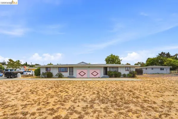 207 Holly St., Vallejo, CA 94589