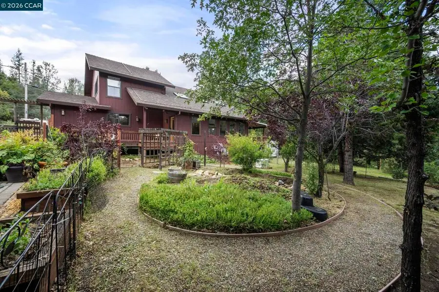 5184 Darby Russell Rd, Murphys, CA 95247 - #2