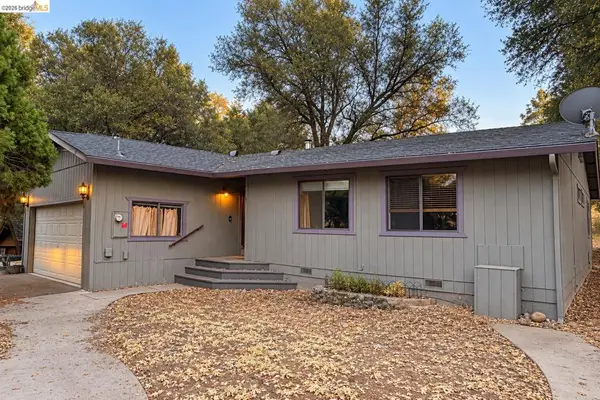 20663 Ferretti Rd, Groveland, CA 95321
