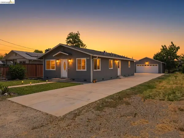 4585 Summer Ave, Olivehurst, CA 95961