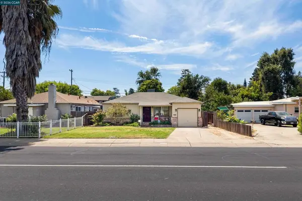 606 W Turner Rd, Lodi, CA 95240