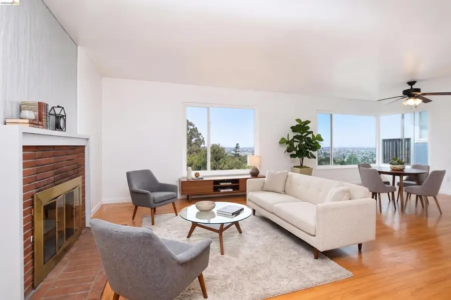 6556 Claremont Ave, Richmond, CA 94805 - #2