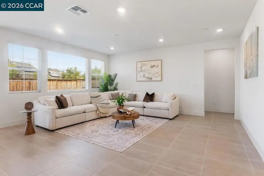 6738 Verbena St, Tracy, CA 95377 - #3