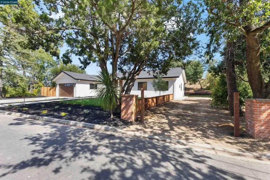 3194 Surmont Dr, Lafayette, CA 94549 - #2