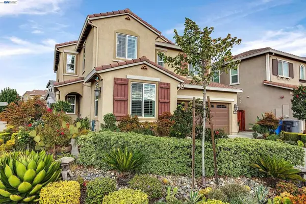 7001 Sitka Court, Vacaville, CA 95687