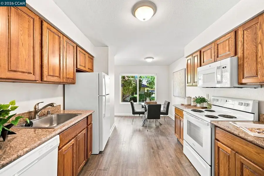 4260 Clayton Rd #11, Concord, CA 94521 - #2