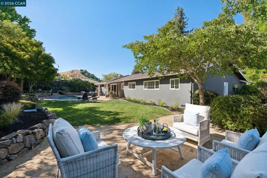 294 Deerfield Dr, Moraga, CA 94556 - #2