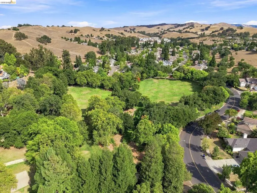 509 Junipero St, Pleasanton, CA 94566 - #3