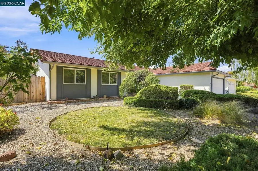 4620 Regina Ln, Concord, CA 94521 - #2