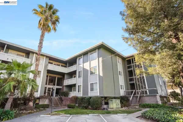 1458 Hudson Street #107, Redwood City, CA 94523