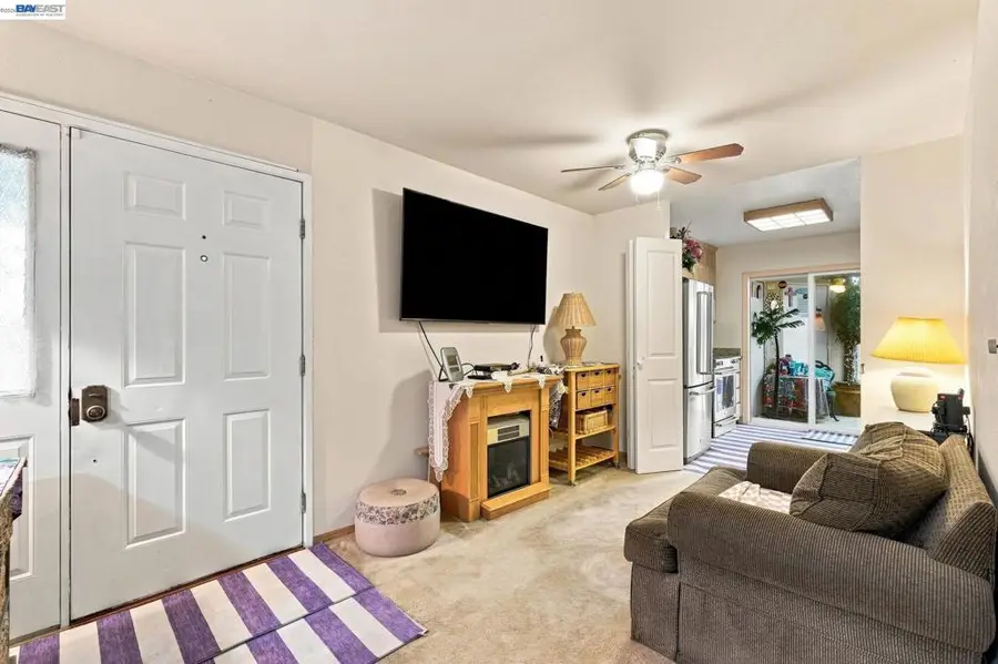 894 Lewelling Blvd #13, San Leandro, CA 94579 - #2